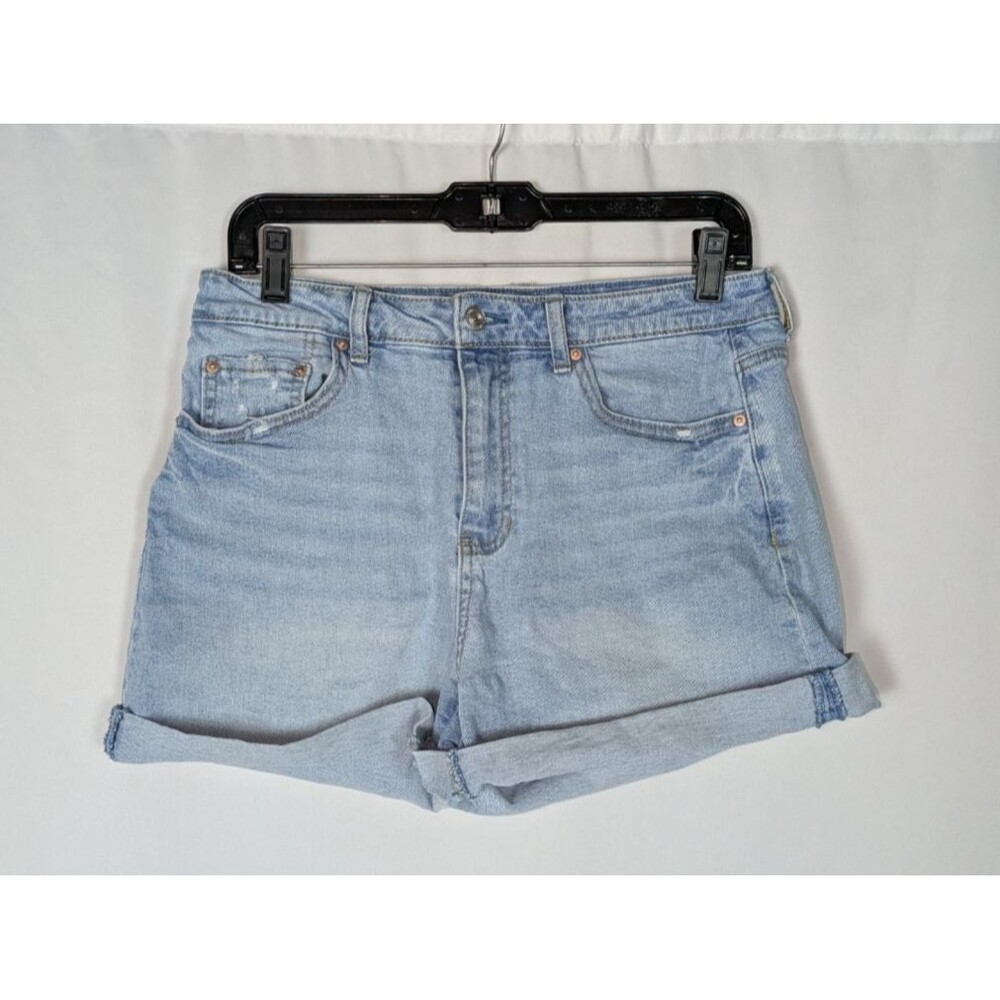 Stitch Star Jean Shorts 8 Women's Blue Light Wash Cuffed Hem Denim Casual Beach